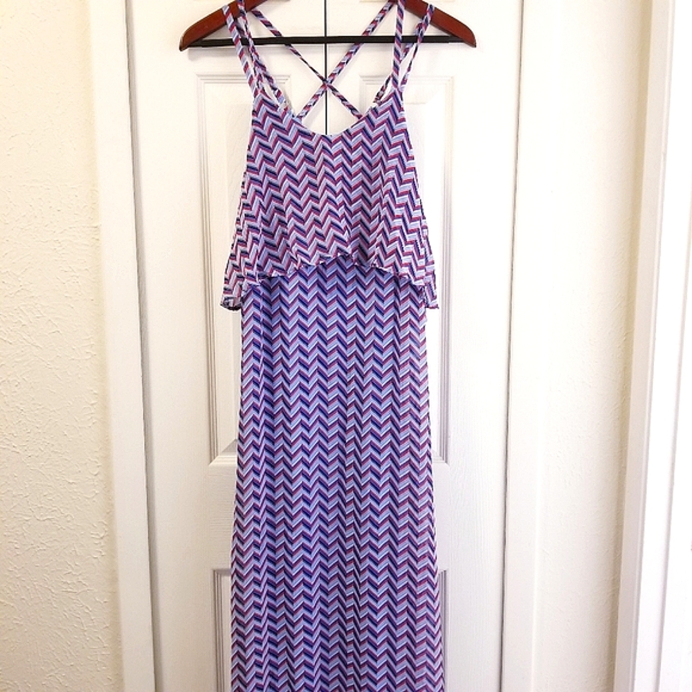 Beautiful  Chevron Maxi Dress - Picture 1 of 12